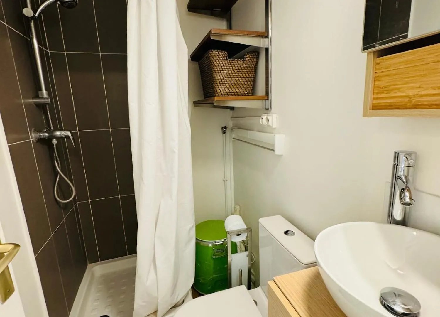 Cosy Studio With Balcony Paris Center - Sorbonne - Pantheon - Notre-Dame 0*,
