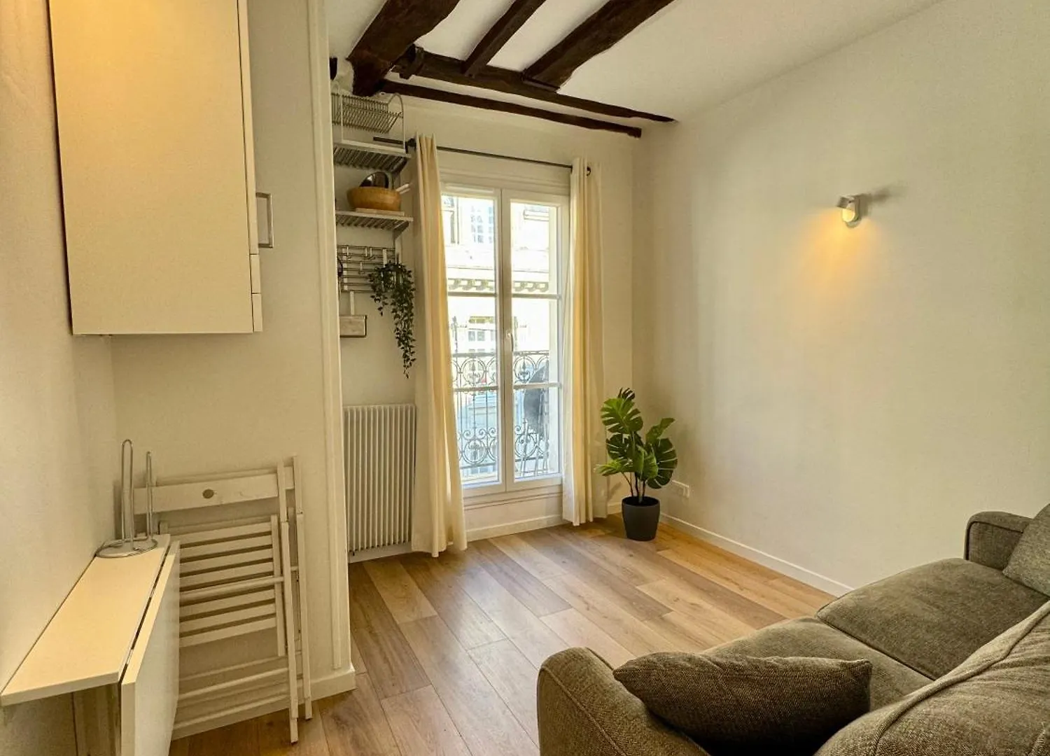 Daire Cosy Studio With Balcony Paris Center - Sorbonne - Pantheon - Notre-Dame Fransa